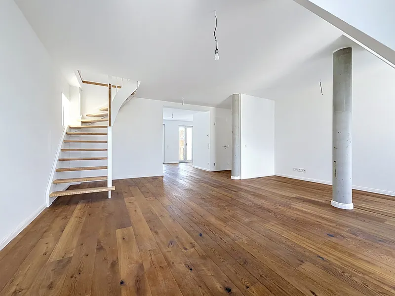 Wohnen mit Charakter: Großzügige 4-Zimmer-Wohnung in Steglitz — photo 1